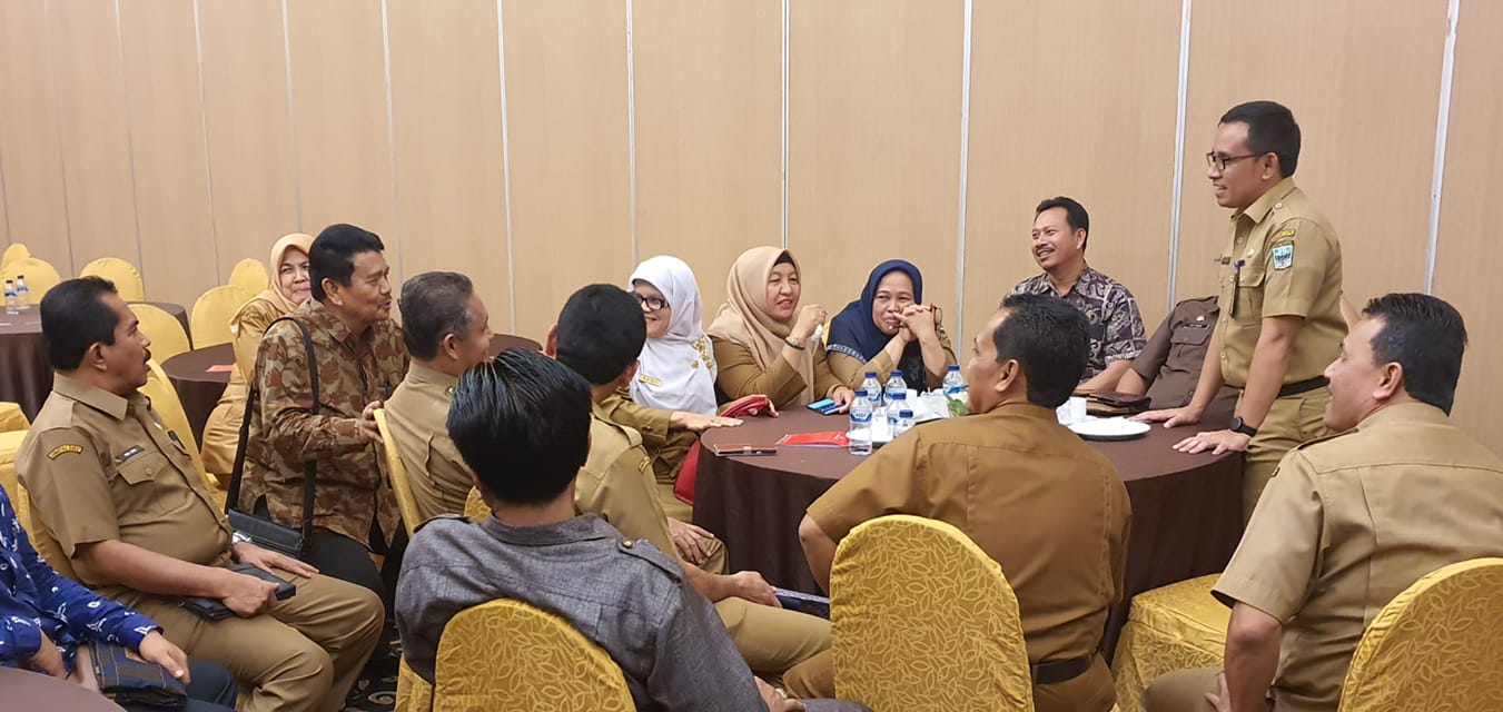 Koordinasi Persiapan Sensus Penduduk 2020, BPS dan Disdukcapil se-Sumatera Barat Laksanakan Rapat